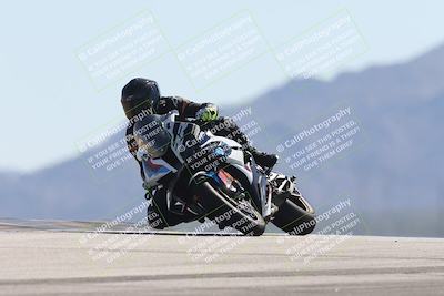 media/Oct-13-2025-Moto Forza (Mon) [[a66d839500]]/3-B Group/Session 4 (Turn 9)/